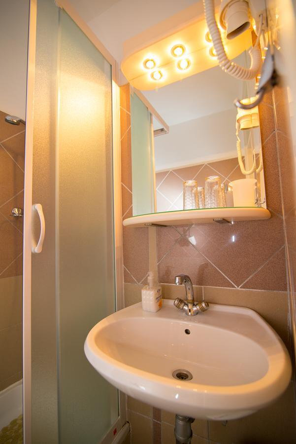Bed&Breakfast Saturn Veli Lošinj Eksteriør billede