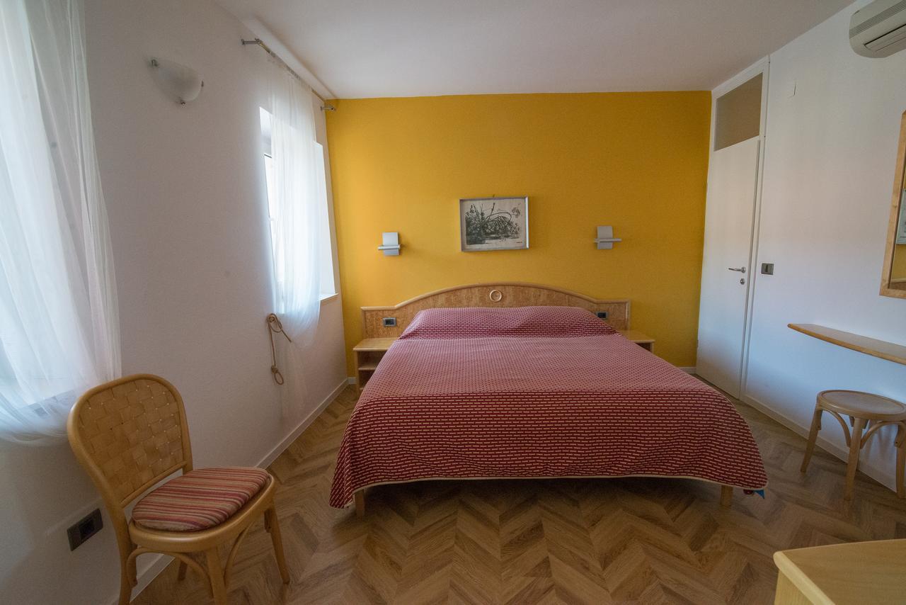 Bed&Breakfast Saturn Veli Lošinj Eksteriør billede